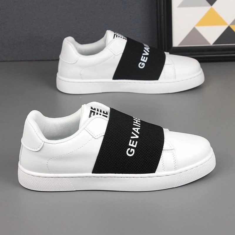 Modne markowe uniwersalne oddy – Sneaker Career recenzja i cena